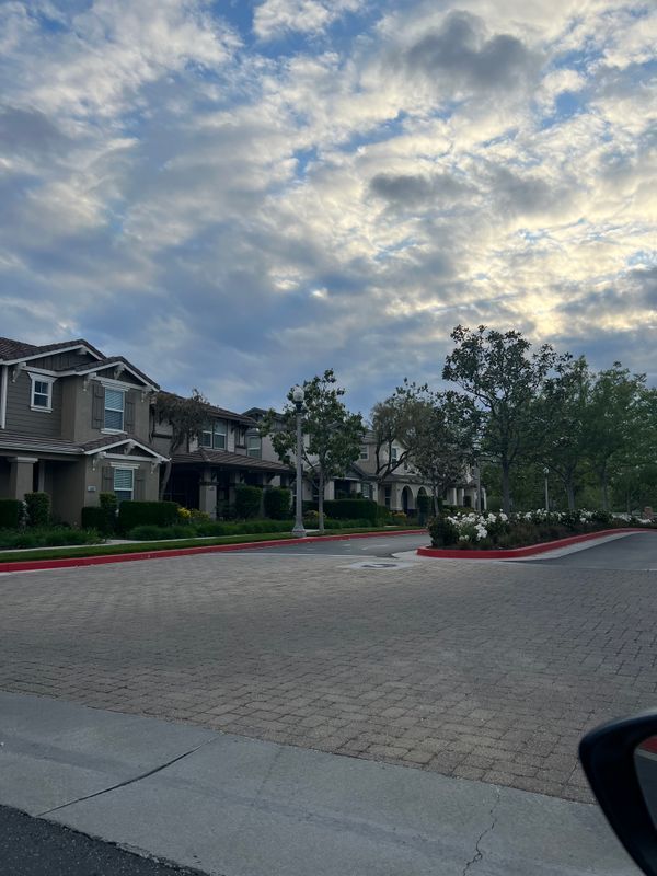 Foto principal - 24098 Stone Creek Dr