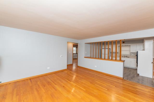 Building Photo - 2 bedroom in Niles IL 60714