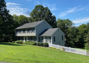 Building Photo - 35 Cedar Vale Dr