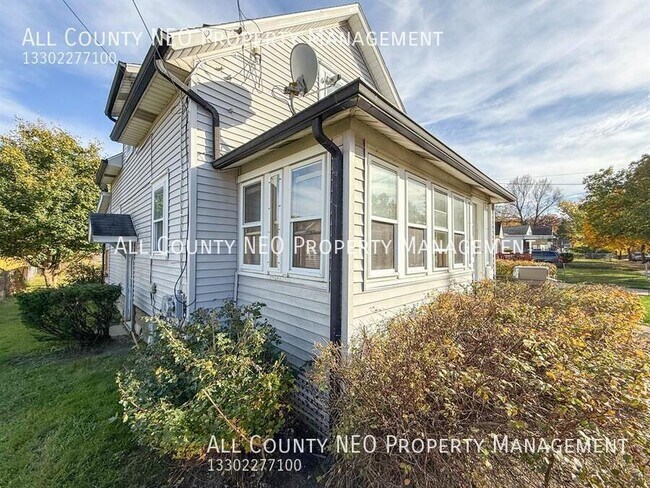 Foto del edificio - 997 Merton Ave