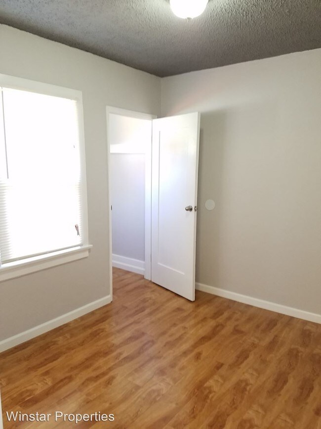 Building Photo - 3720 San Fernando Rd