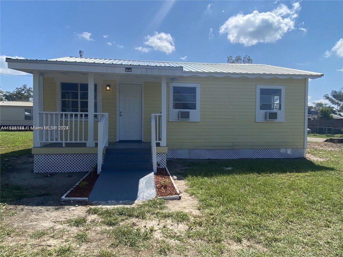 Primary Photo - 3130 Gregory St