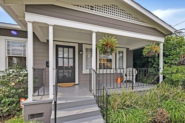 Building Photo - 1439 Paloma Ave