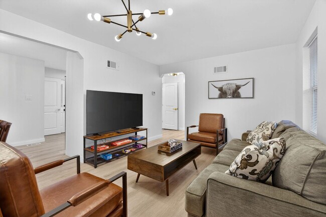 Foto del edificio - 3831 Brown Rd