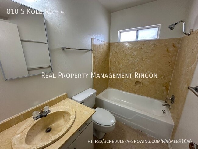 Building Photo - 810 S Kolb Rd