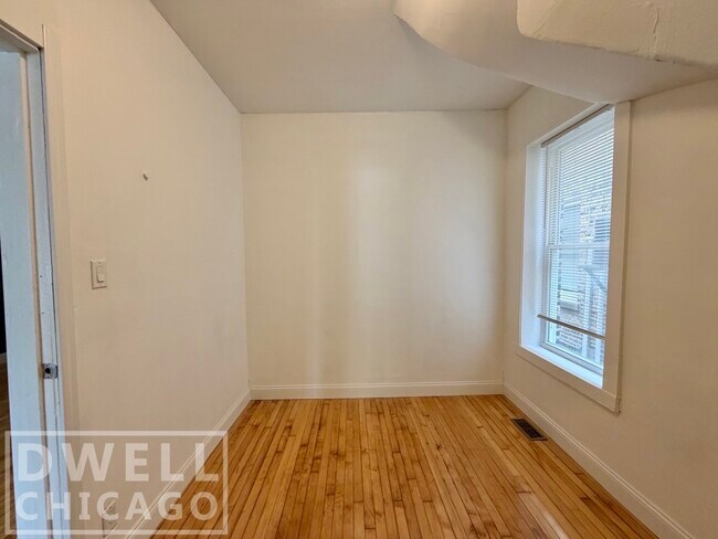 Foto del edificio - 731 N Christiana Ave