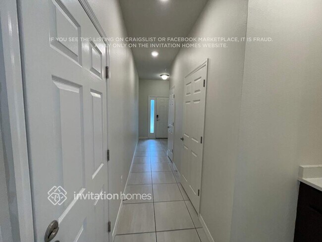 Foto del edificio - 2886 Grand Kemerton Pl