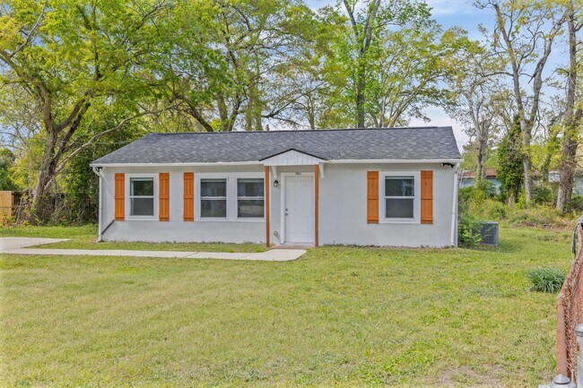 Building Photo - 1831 Catalina Dr