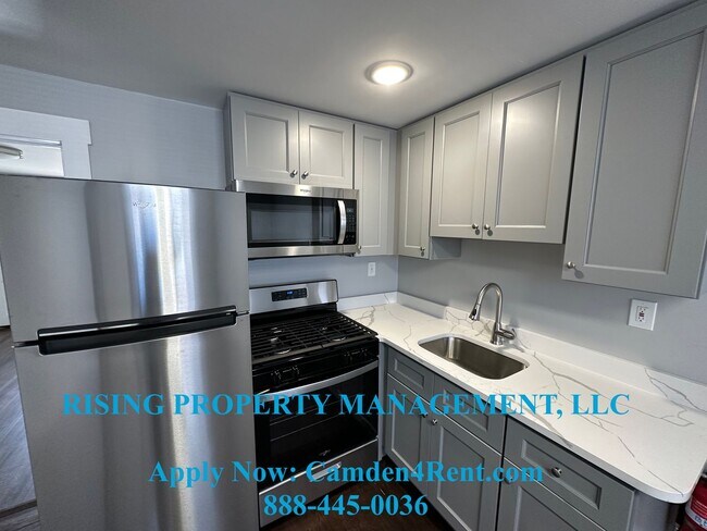 Foto del edificio - 1536 Bradley Ave