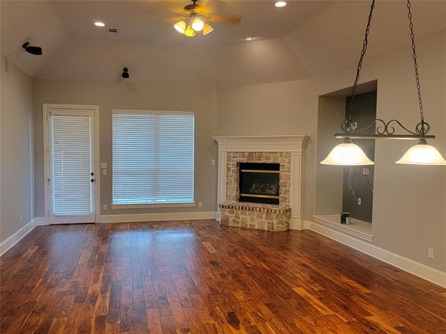Building Photo - 1613 Roma Ln