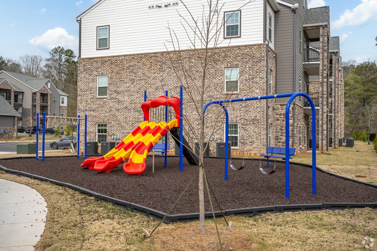 ÁREA DE JUEGOS PARA NIÑOS - Alcove at River's Edge