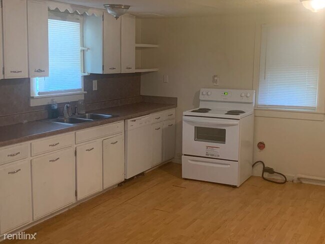 Building Photo - 2 br, 1 bath House - 319 West Vine