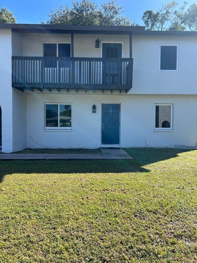 Building Photo - 3758 Lora St