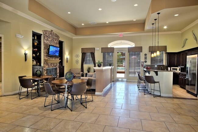 Building Photo - Arbor Pointe