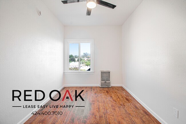 Foto del edificio - 1918 Grace Ave