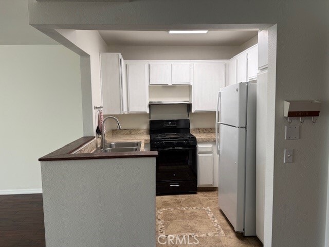 Foto del edificio - 19009 Sherman Way