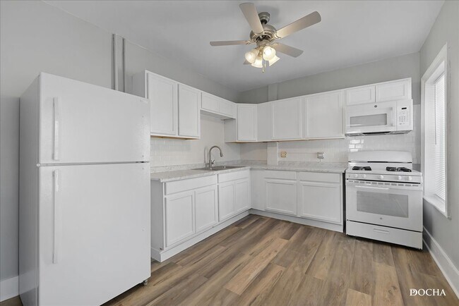 Foto del edificio - 148 N Root St