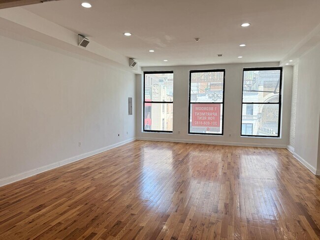 Dormitorio / Sala de estar - 194 Market St