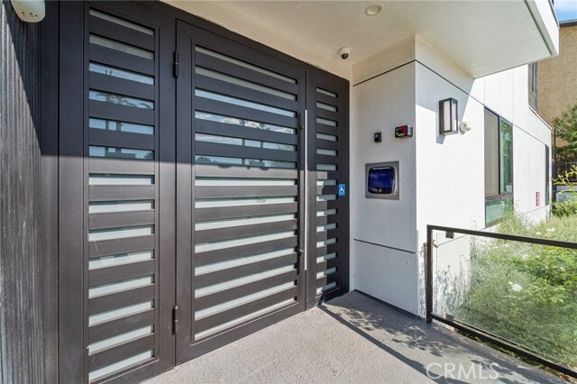 Building Photo - 7510 Sepulveda Blvd