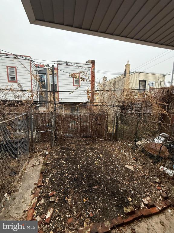 Building Photo - 2905 N Taylor St