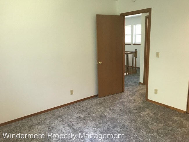 Building Photo - 2321 Coyote Creek Dr