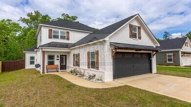 29 Ivy Ln
