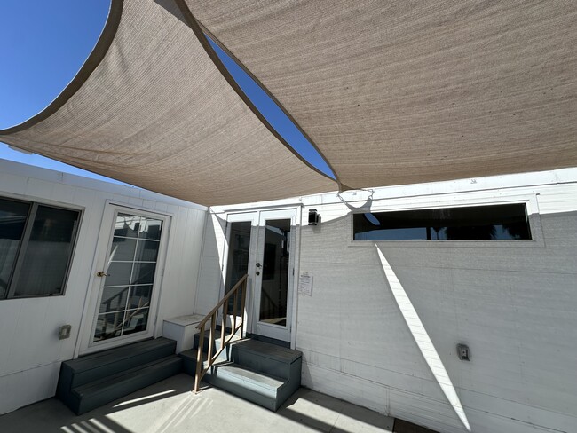 Foto del edificio - 333 Seminole