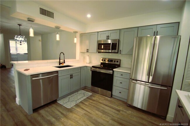 Foto del edificio - 3960 SW Greenwood Way