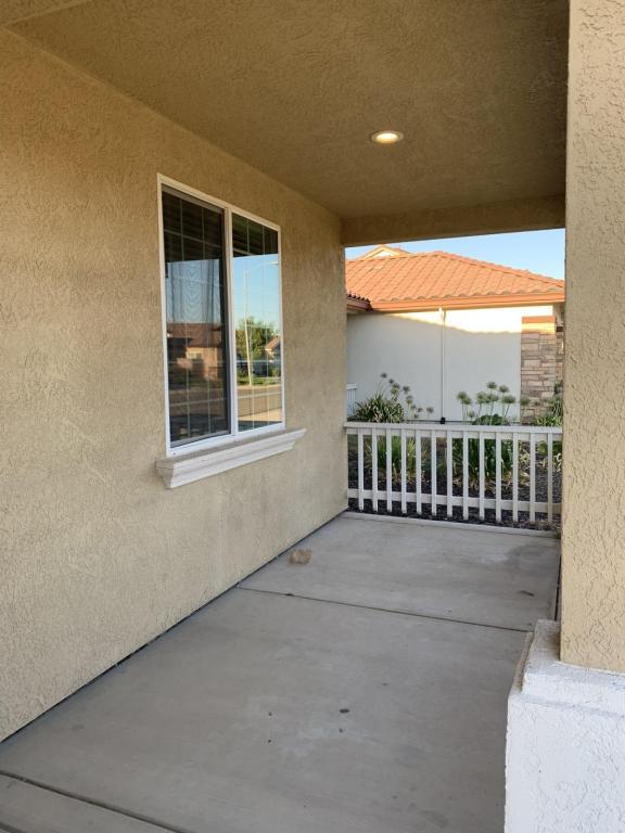Building Photo - 1373 Irvine Ct