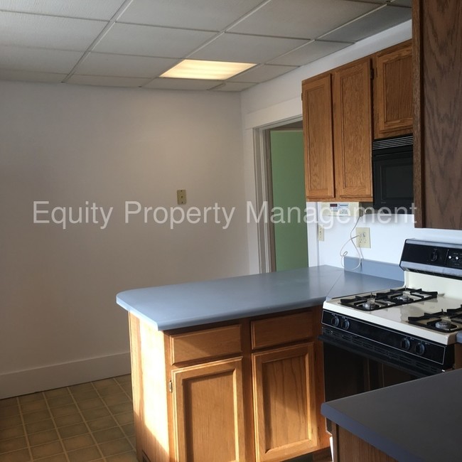 Building Photo - 1447 S 1000 E