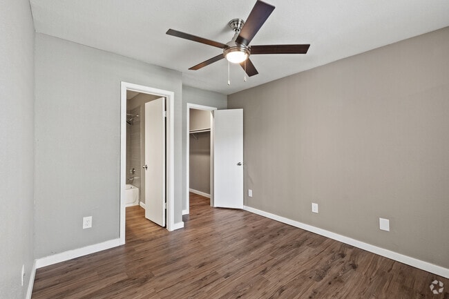 2BR, 2BA - 862SF - 1st Bedroom - Clarewood Apartments