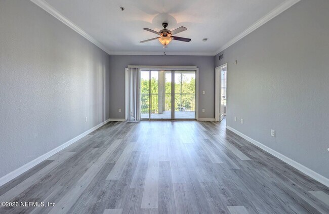 Foto del edificio - 8290 Park Way