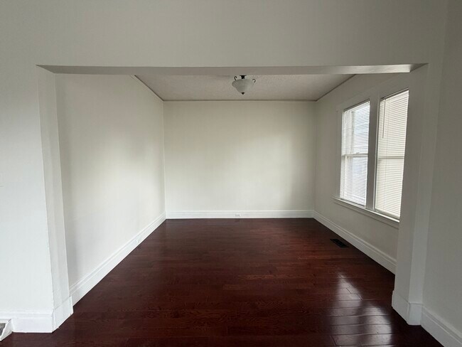 Foto del edificio - 3214 Holbrook St