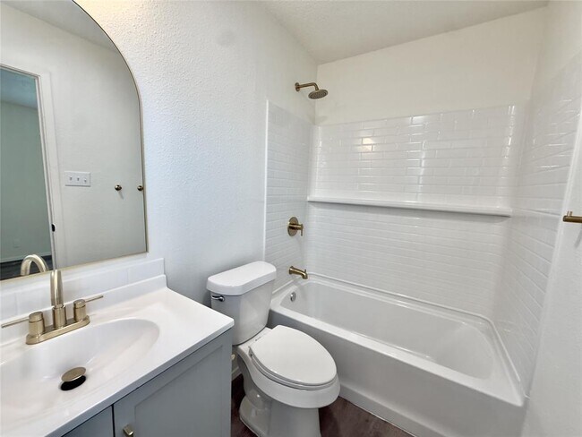 Foto del edificio - 2305 Whitlow Cove