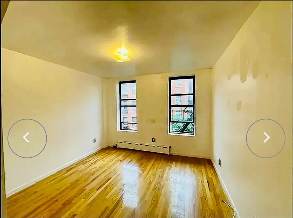 Foto del edificio - 156 Allen St