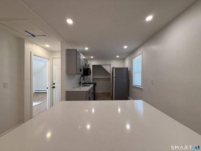 Foto del edificio - 45 Mahl Ave