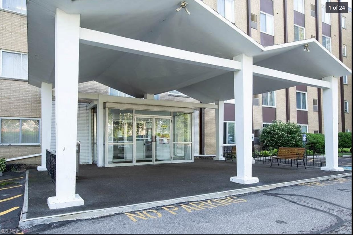 25735 Lorain Rd Unit 407, North Olmsted, OH 44070 Condo for Rent in