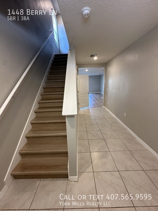 Foto del edificio - 1448 Berry Ln