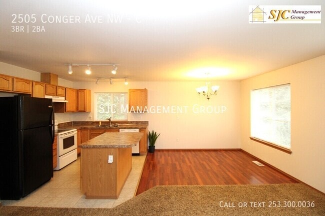 Building Photo - 2505 Conger Ave NW