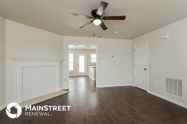 Foto del edificio - 17429 Curry Branch Rd