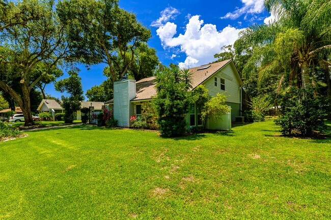 Photo - 6 Baywood Dr House