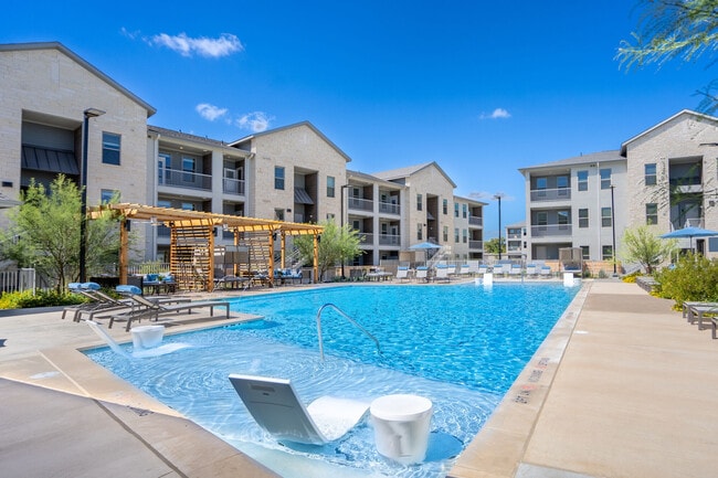 The Chloe Leander apartments — community photo - The Chloe Leander