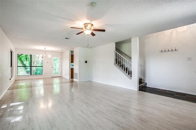 Foto del edificio - 521 Bent Creek Dr