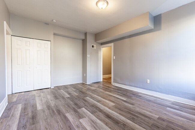 Building Photo - 304 S Birmingham Ave