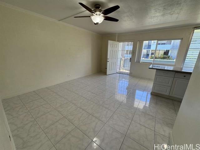 Foto del edificio - 94-249-249 Waikele Rd