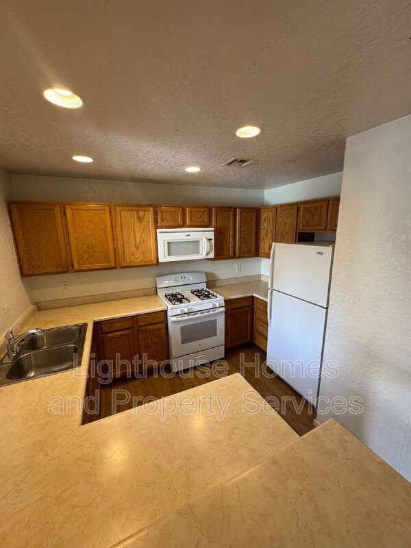 Building Photo - 5050 S Rainbow Blvd