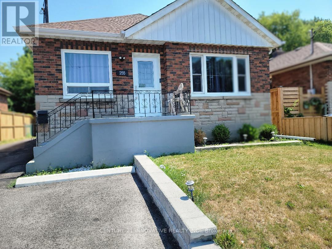 Primary Photo - 255 Huron St