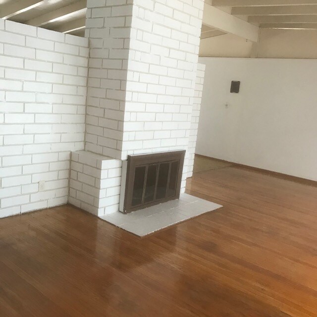 Foto del edificio - 392 Hayes Ave