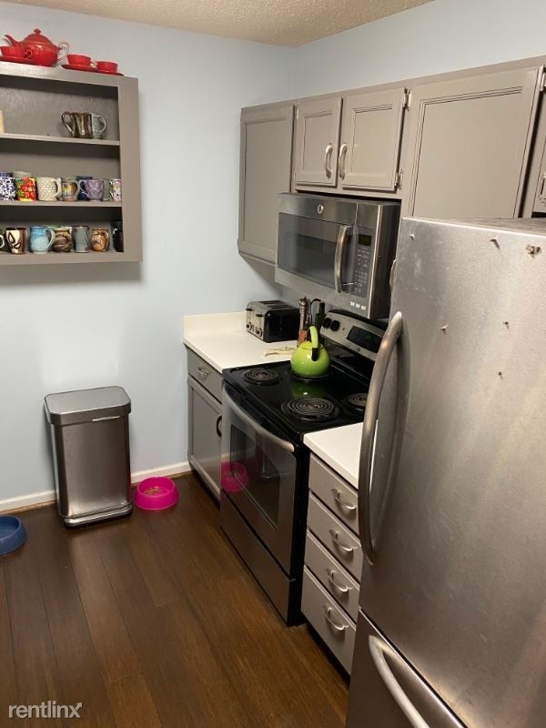 Building Photo - 2 br, 2 bath Townhome - 113 Forest Oaks Dr