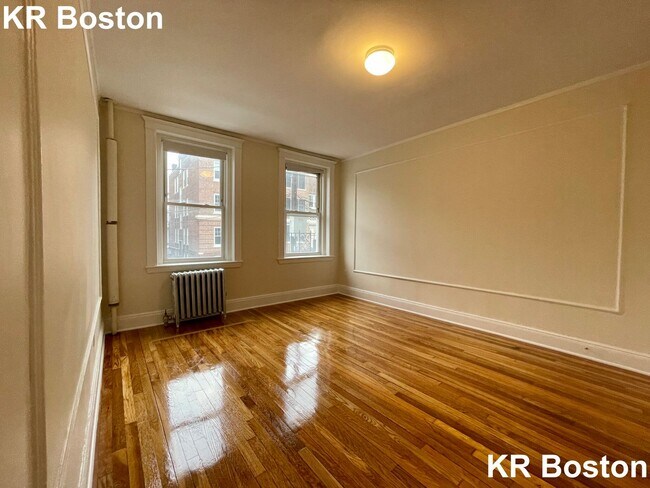 Building Photo - Brighton 2Bed / 1Bath on Vinal St - No Fee...